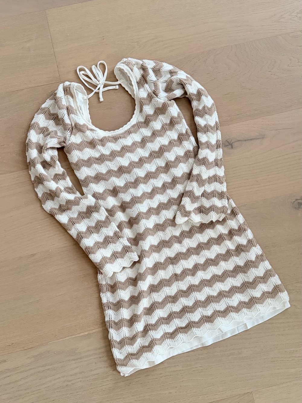 Hollister Cream & Beige Chevron Knit Women's Sweater Dress